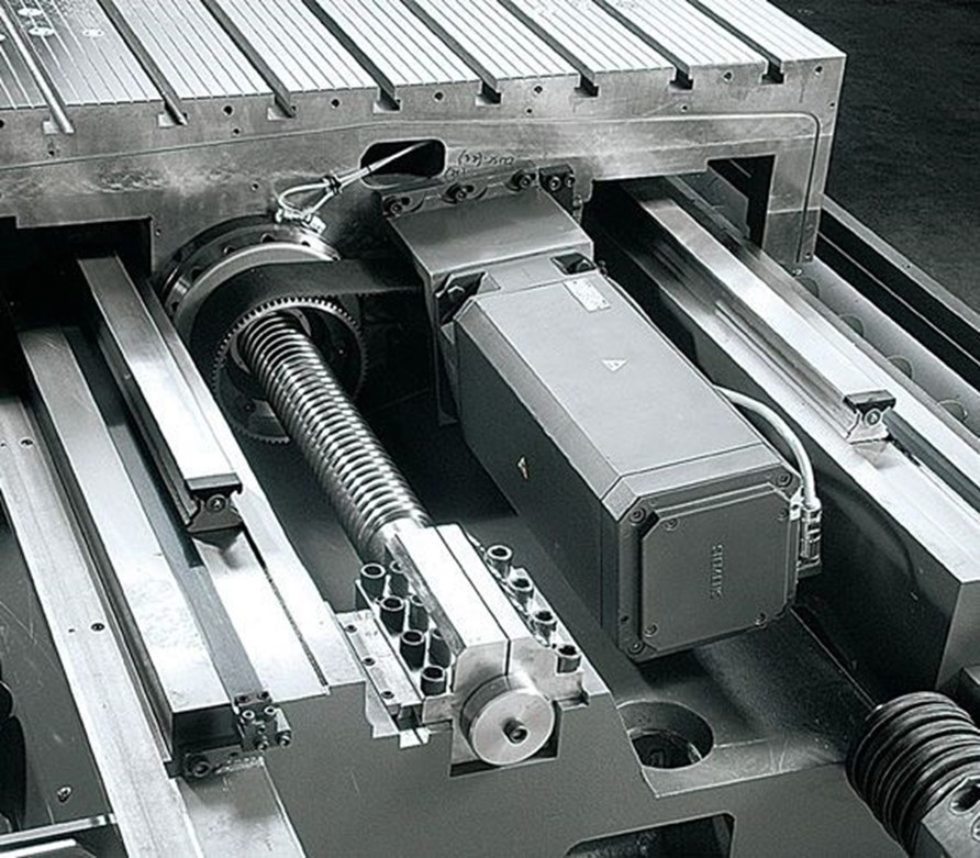 Máy phay kim loại hoạt động bằng điện